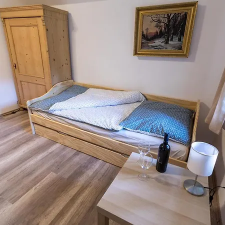 Hajenka Pod Medvedi Stezkou-ovesna-stozec 70 * Stožec